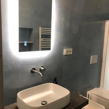 Gusterhouse Castellazzo Ивреа